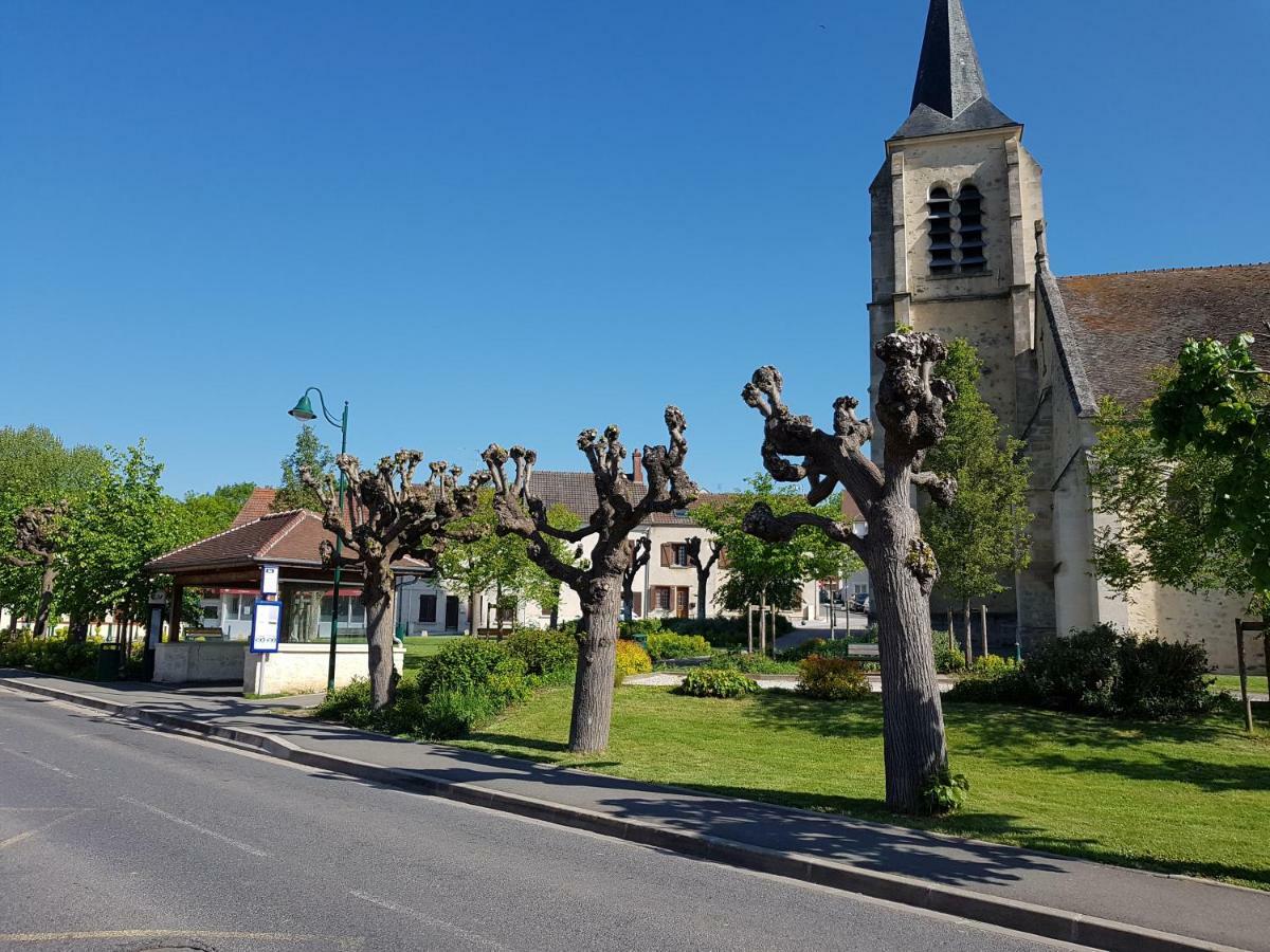 Charmant F2 A Vemars- Parc Asterix - Mer De Sable - Villepinte - Aeroport Cdg Kültér fotó